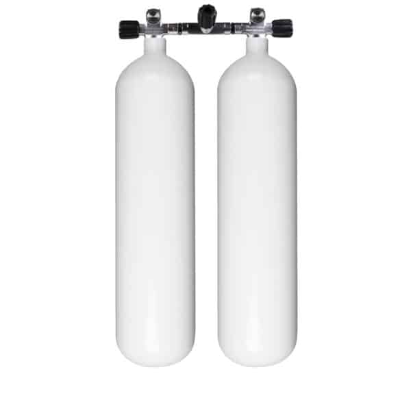 8 Liter Steel Twinset 300 Bar with Manifold with Centre Isolator Valve without Tankbands
