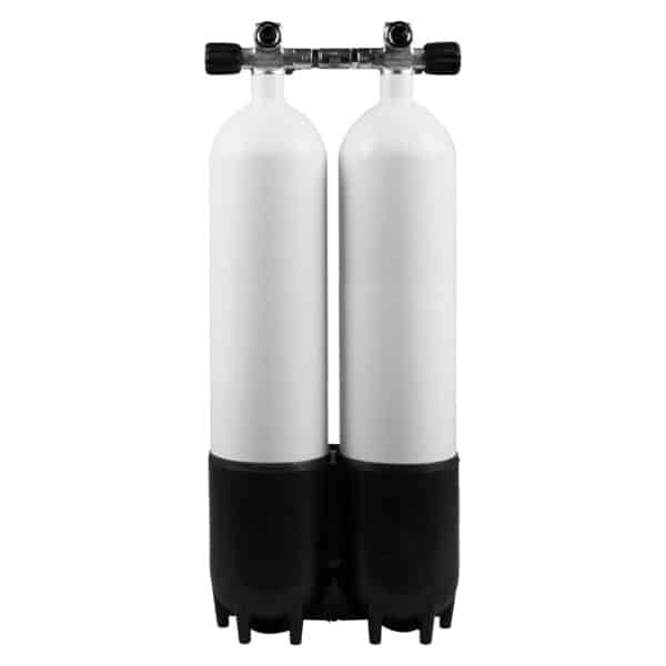 8 Liter Steel Twinset 300 Bar with Manifold (Pipe Bridge)