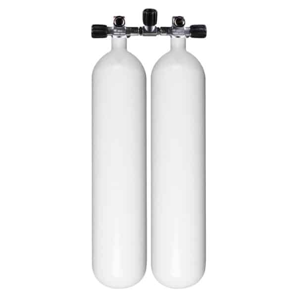 8 Liter Steel Twinset 300 Bar with Manifold with Centre Isolator Valve without Tankbands